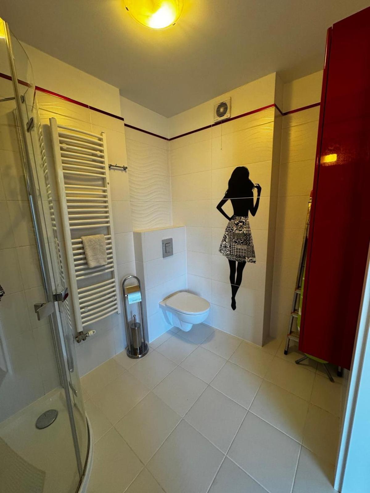 Eliza Apartment *